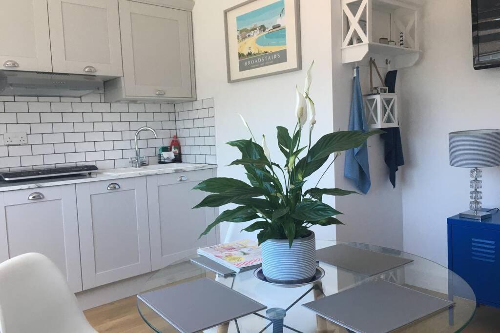 Stylish Holiday Let In Central Broadstairs Apartment Luaran gambar